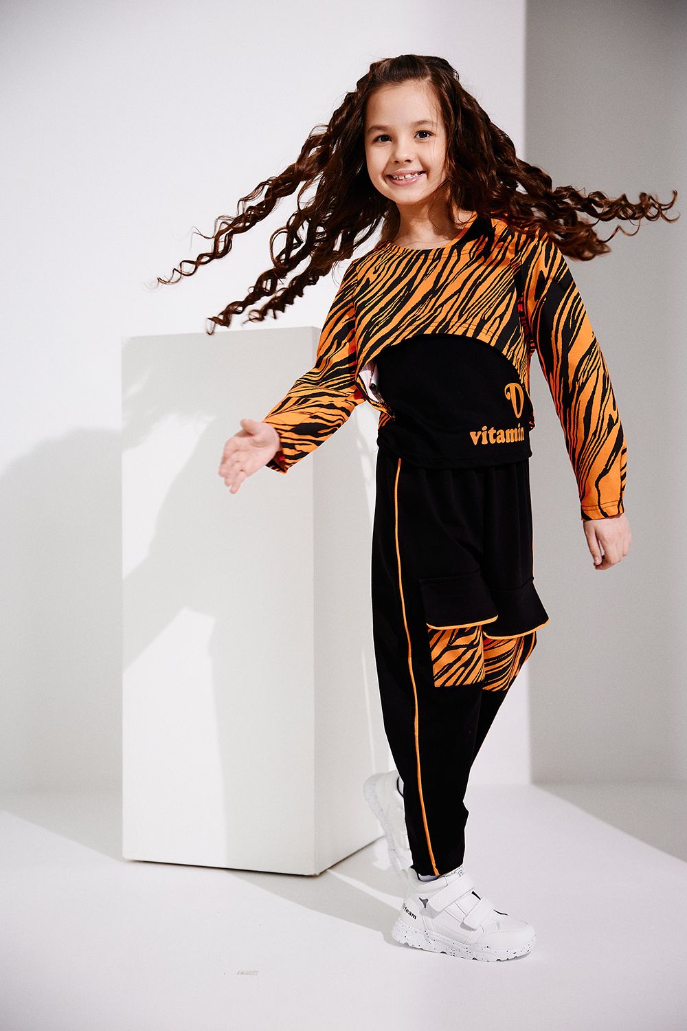 Костюм 67057 детский - оранжевый+черный