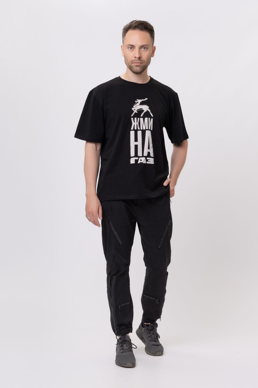 Футболка мужская с принтом - черный