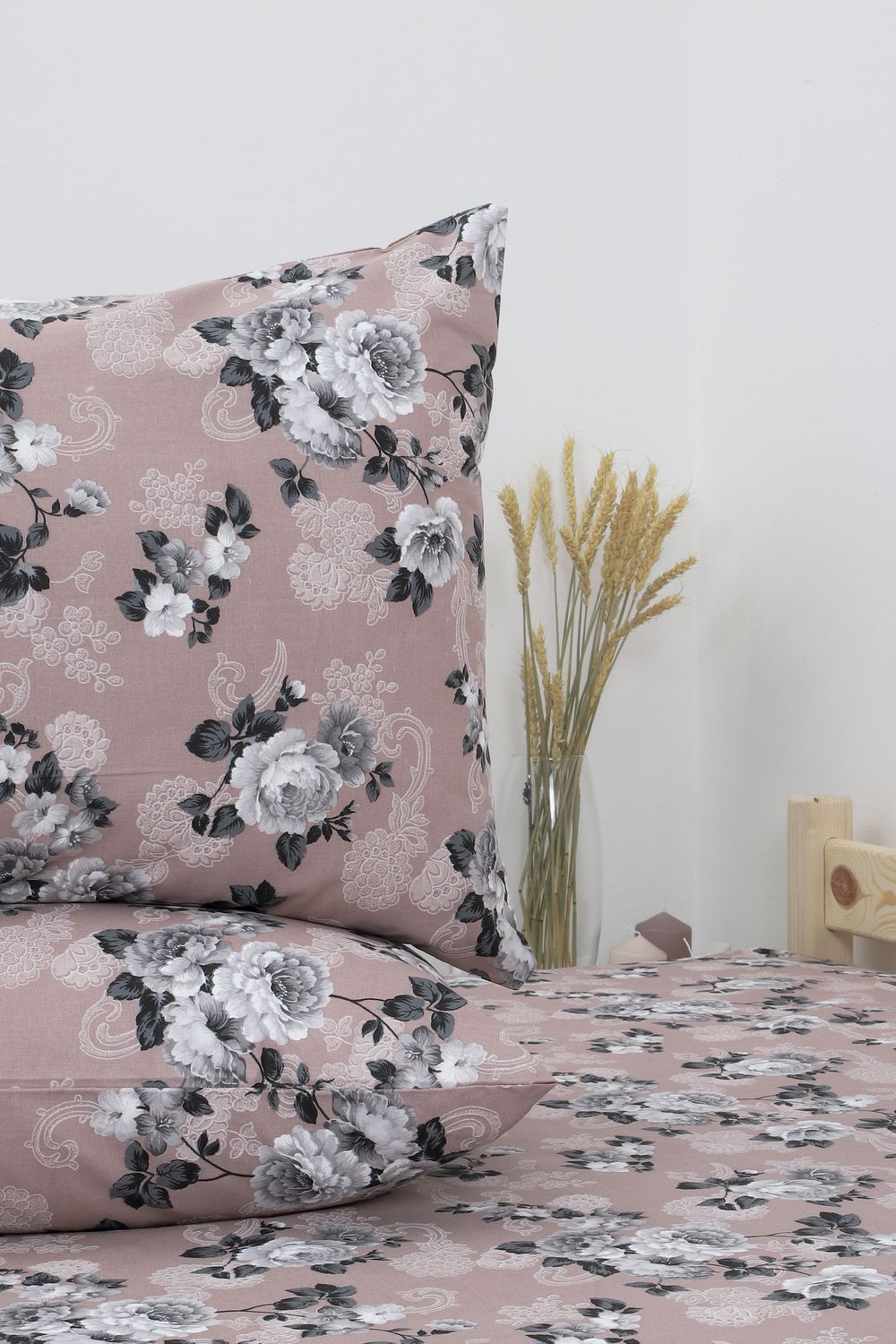 Наволочка бязь 142г/м2 Пион Бернар - сиреневый