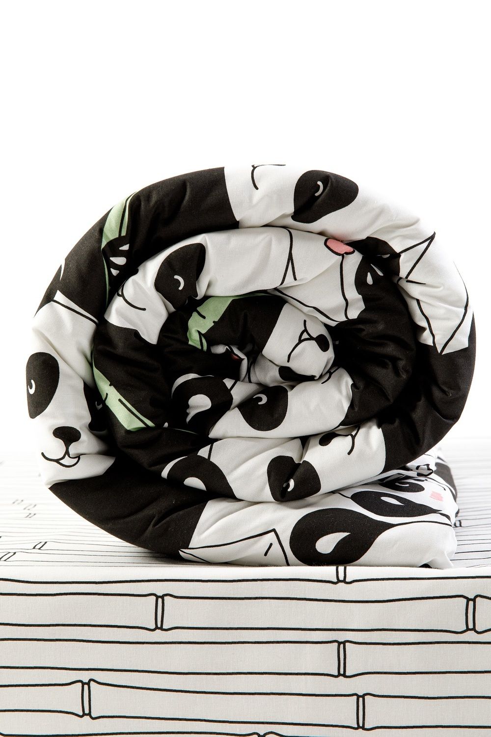 Простыня на резинке Wake me Wake - панды