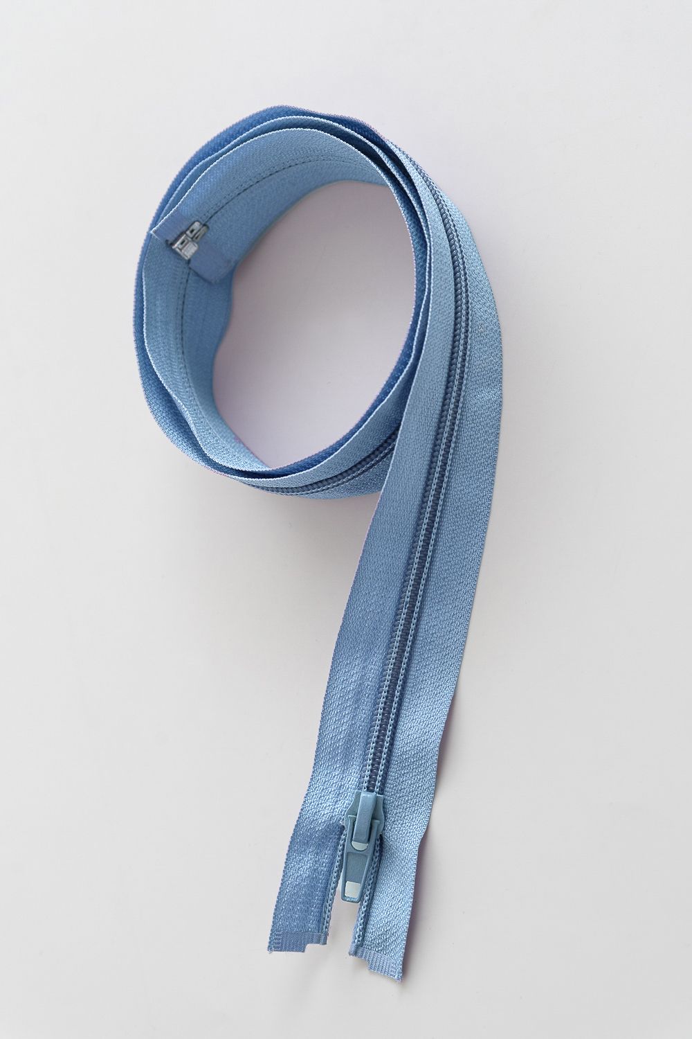 Молния спираль №5 70 см - голубая С026