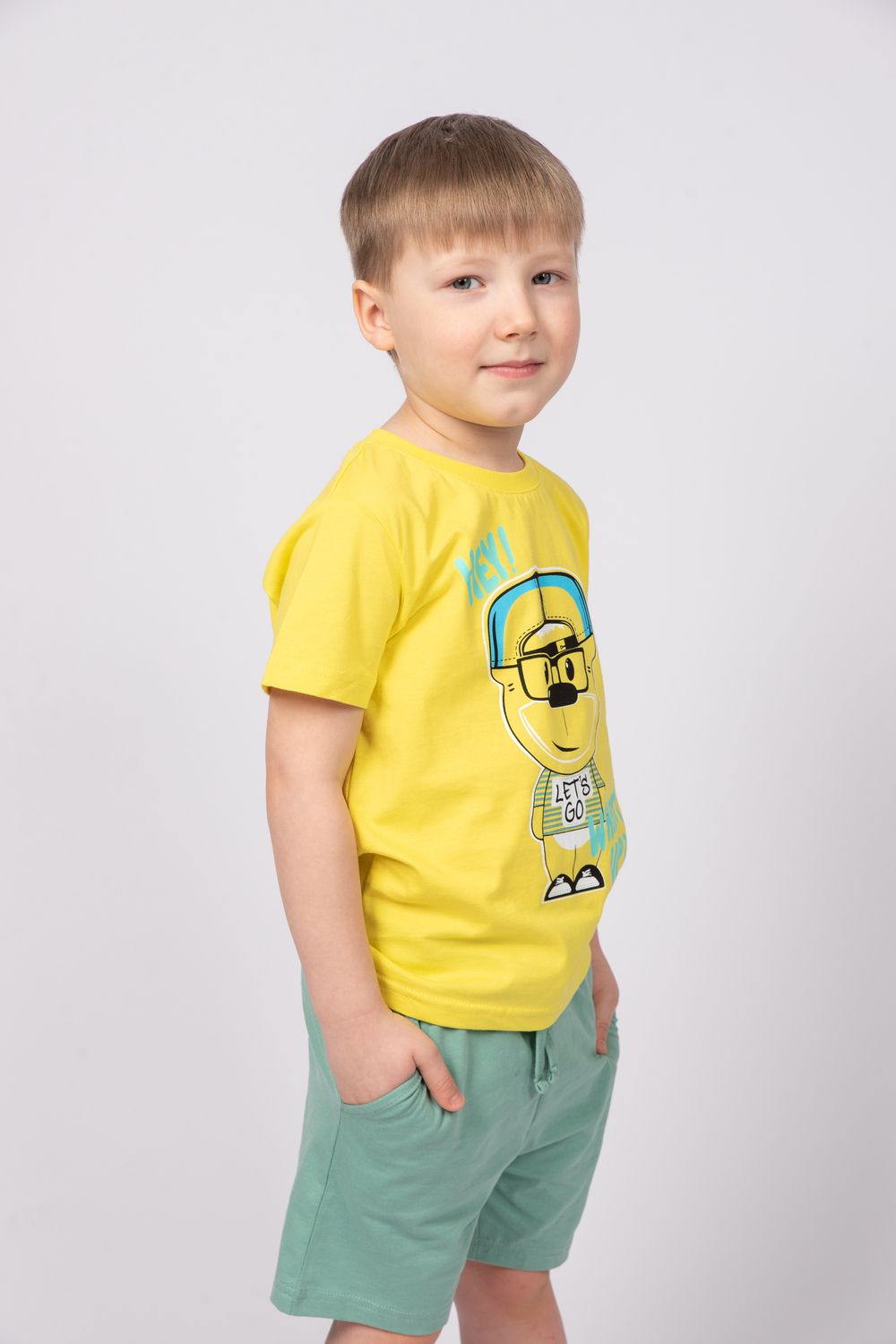 Комплект для мальчика (футболка и шорты) 42112 - желтый/шалфей
