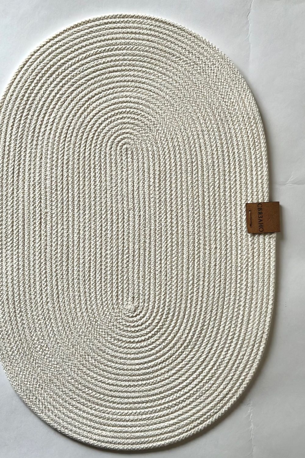 Сервировочная салфетка овальная 17101 - молочный