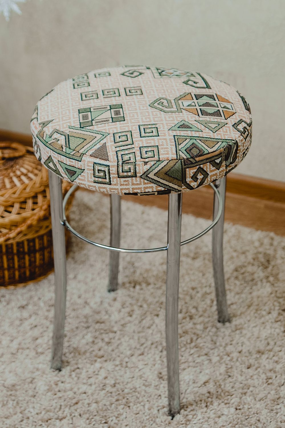 Сидушка на табурет круглая 32 - Зеленый иероглиф