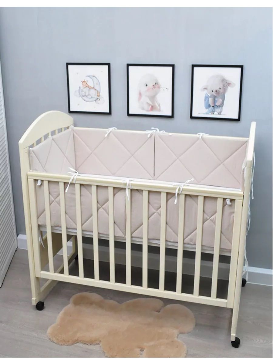 Бортики в кроватку для новорожденных стеганые - бежевый