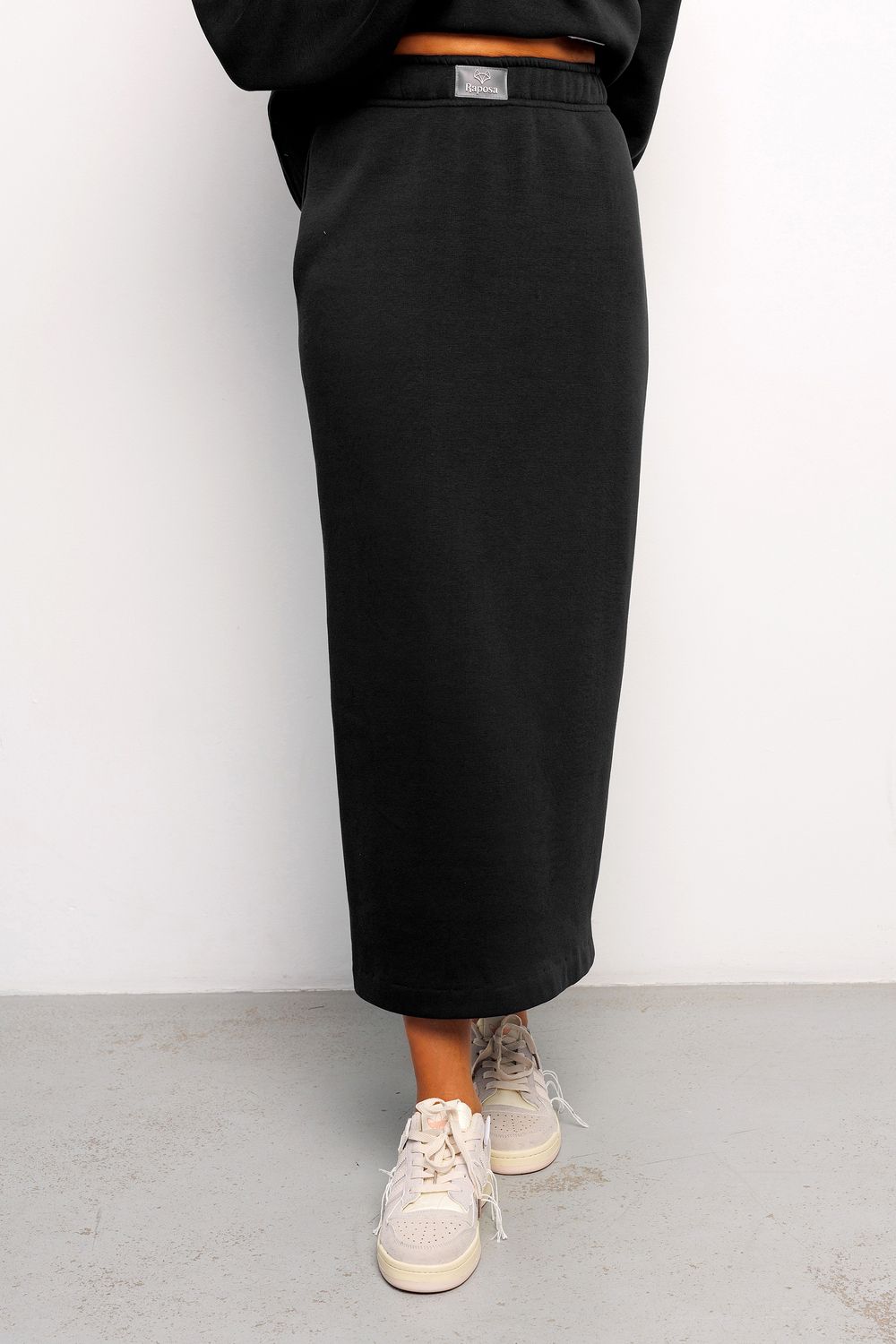 Юбка длинная макси с разрезом 388BLK - черный