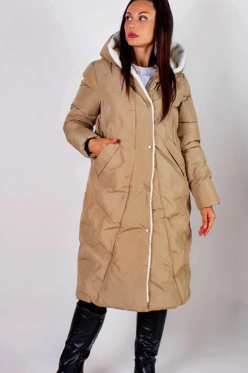 Удлиненная куртка с капюшоном с отделкой на меху Евро-зима, демисезон. арт.909 - бежевый