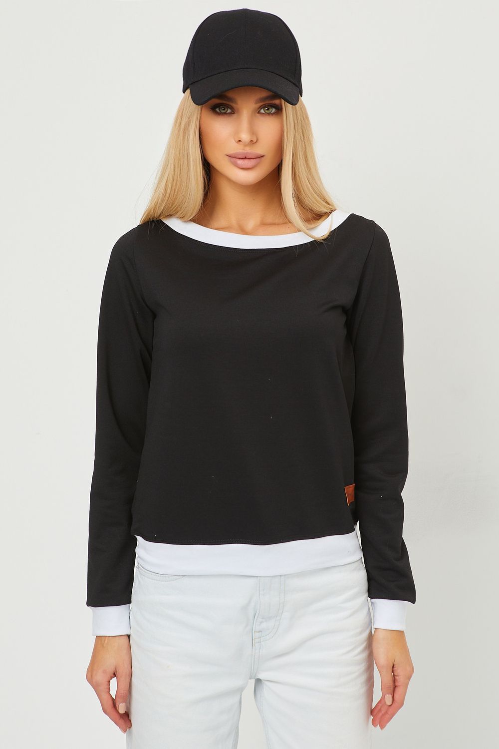 Кофта лодочка женская с округлым вырезом - черный