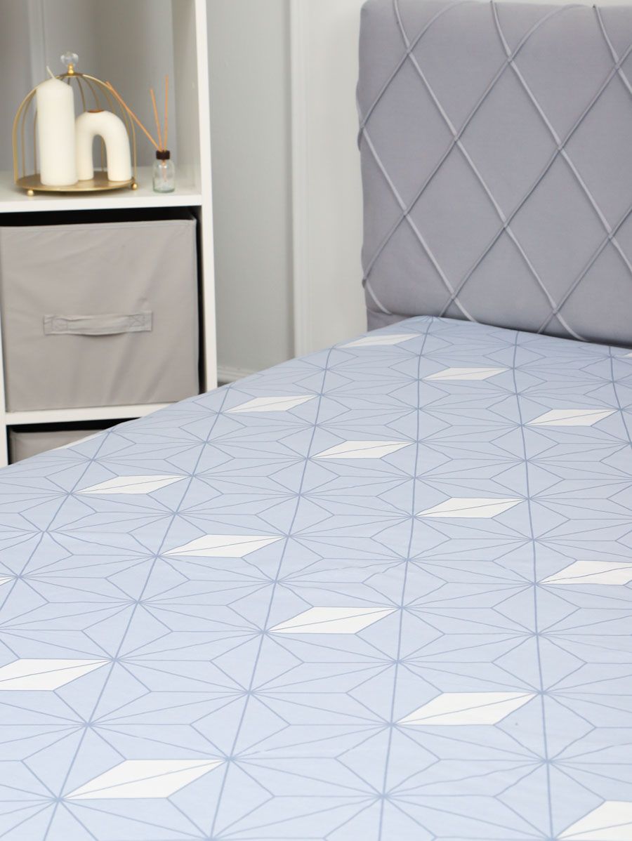 Простыня на резинке поплин Галактика-компаньон - серо-голубой