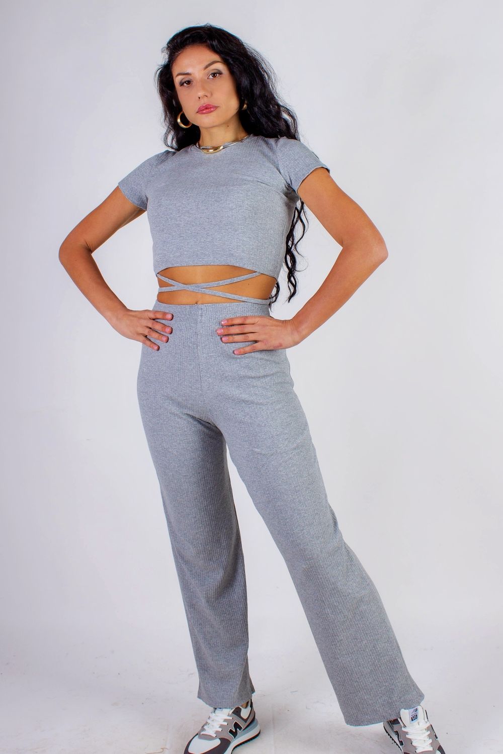 Комплект с топом на завязках - серый