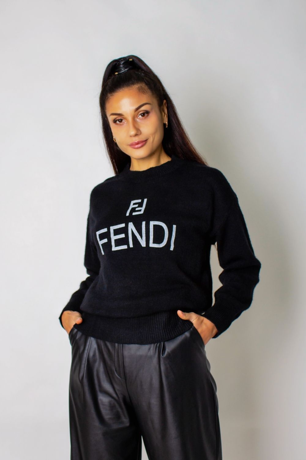 Теплый джемпер F женский арт.1835 - черный