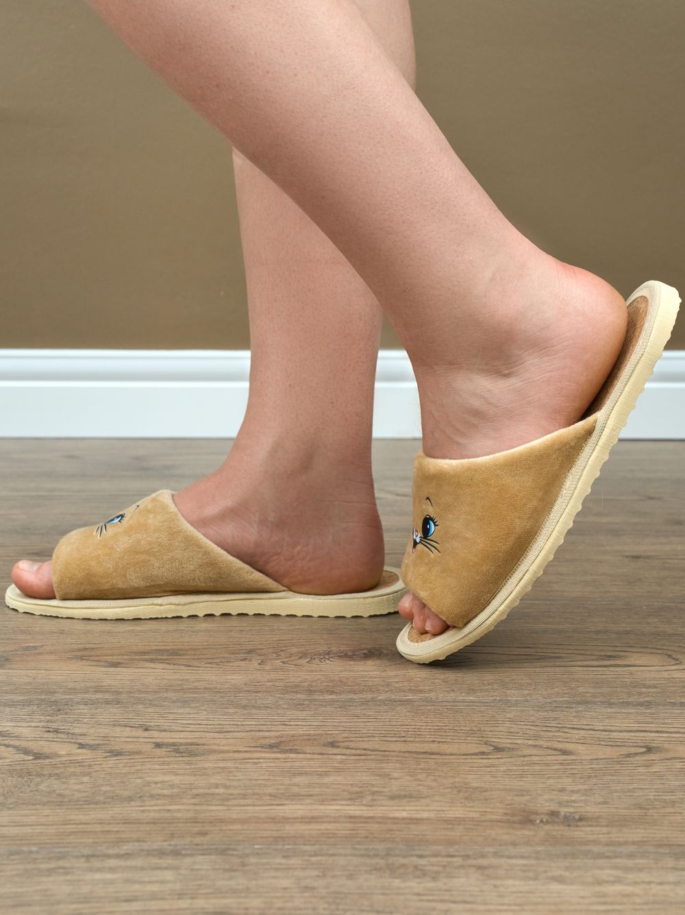 Тапочки женские арт.130п - Беж вел кот мульт