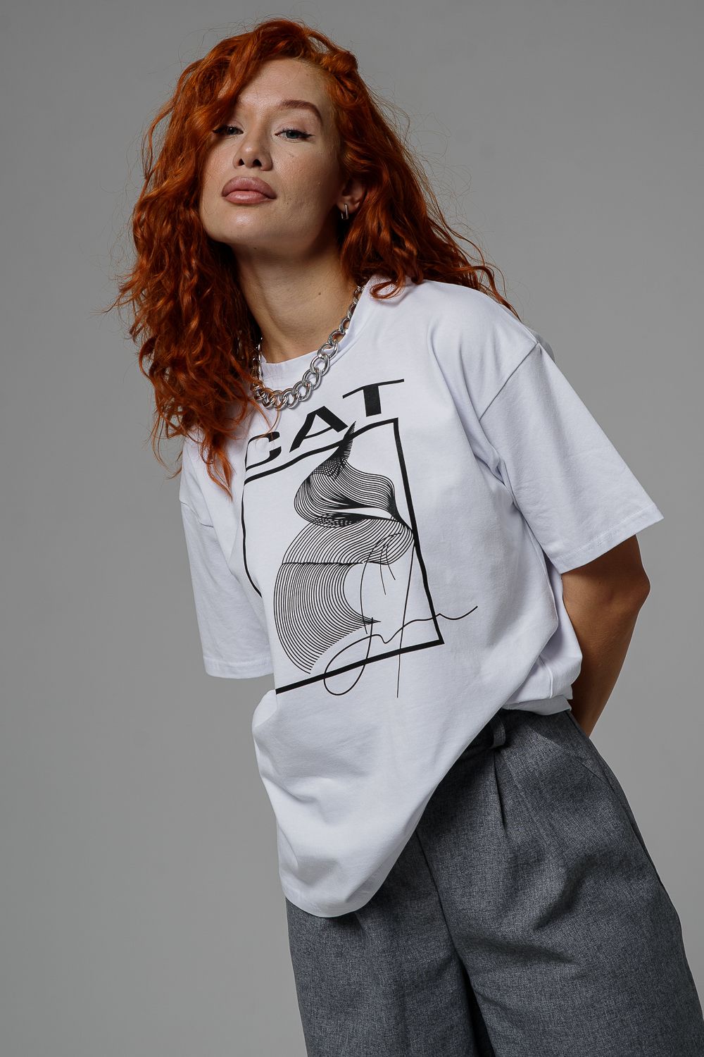 8506/1 Футболка женская оверсайз - белый+CAT