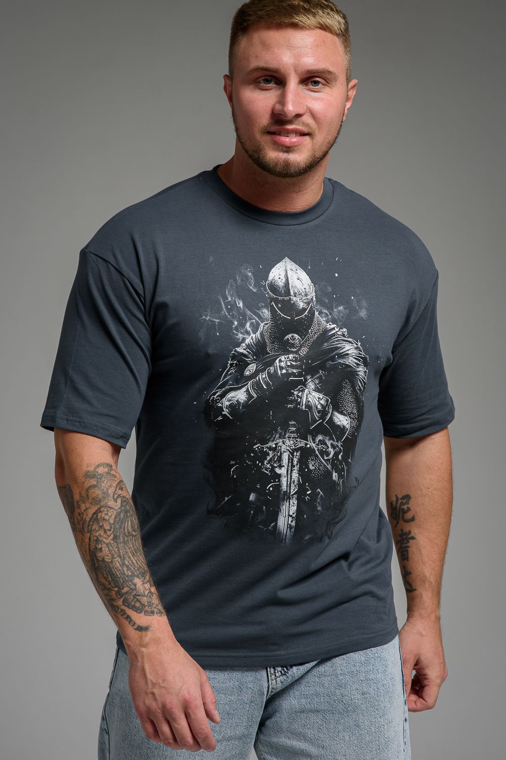 Футболка мужская 8507/1 оверсайз - графит+Рыцарь