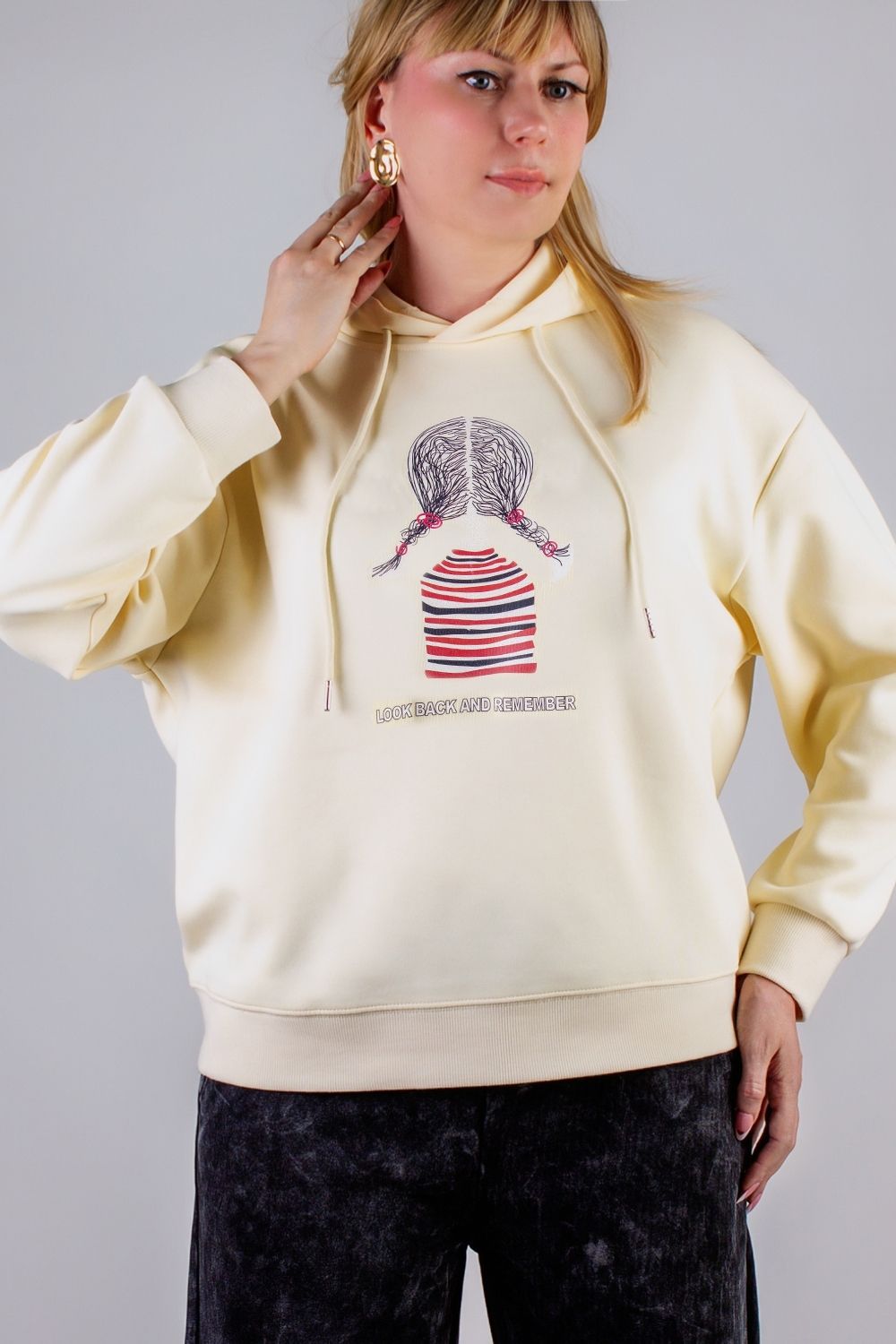 Худи из премиальной ткани Девочка без начеса - светло-бежевый