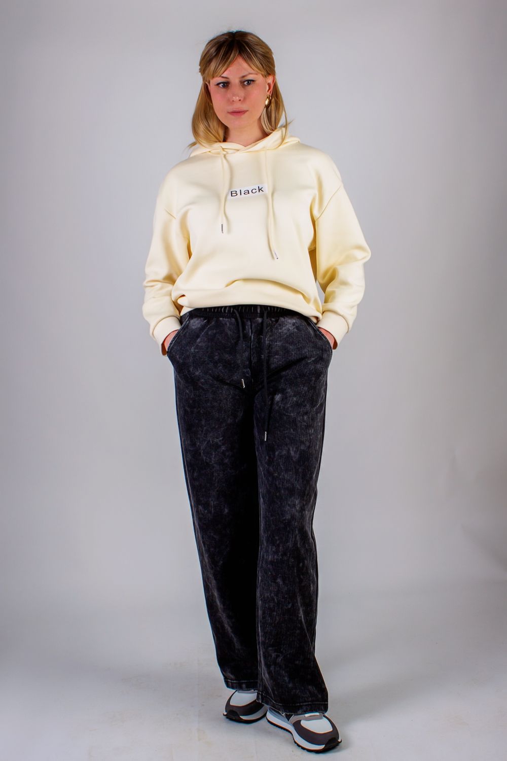 Брюки палаццо на резинке Варенка - черный