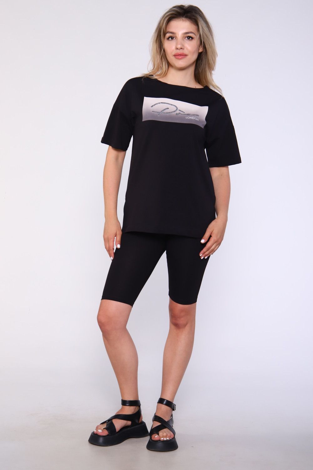 Костюм женский с велосипедками и футболкой 246а - черный