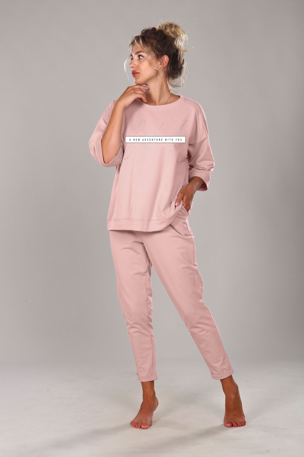 Костюм женский с брюками и кофтой 303 - розовый