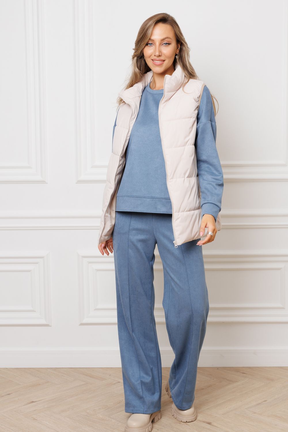 Костюм замшевый брючный 43043 - синий