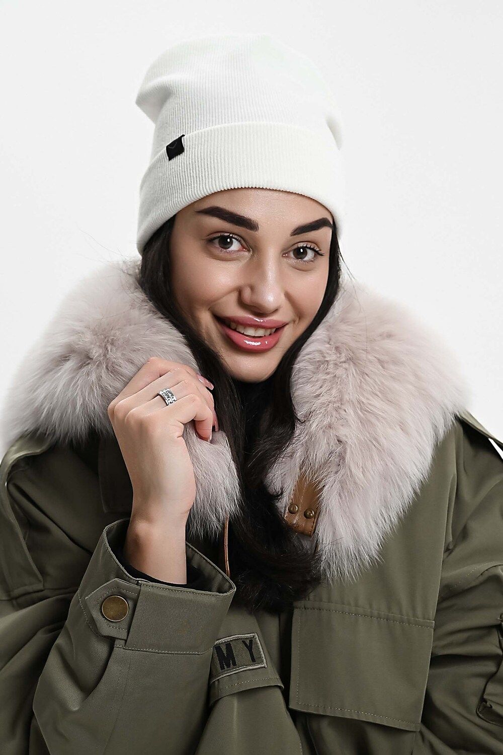 Шапка теплая в рубчик - белый