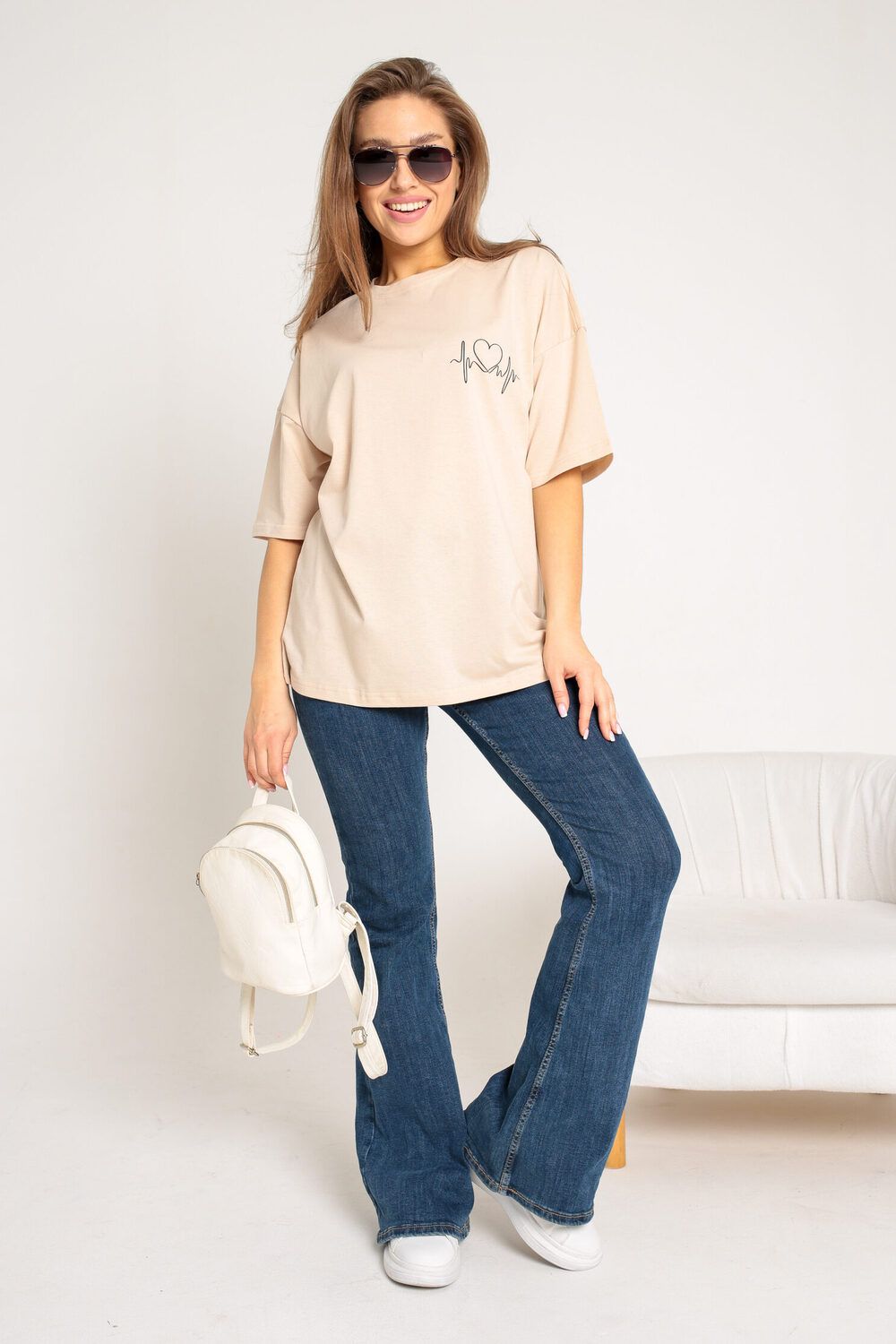 Футболка оверсайз женская с принтом "Ирина" - бежевый