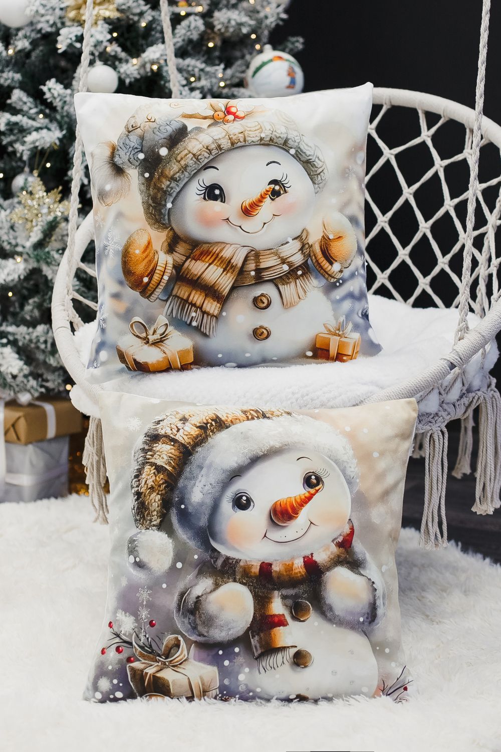 Наволочка декоративная новогодняя 2 шт 3D эффект велюр - СнеговикСподарками