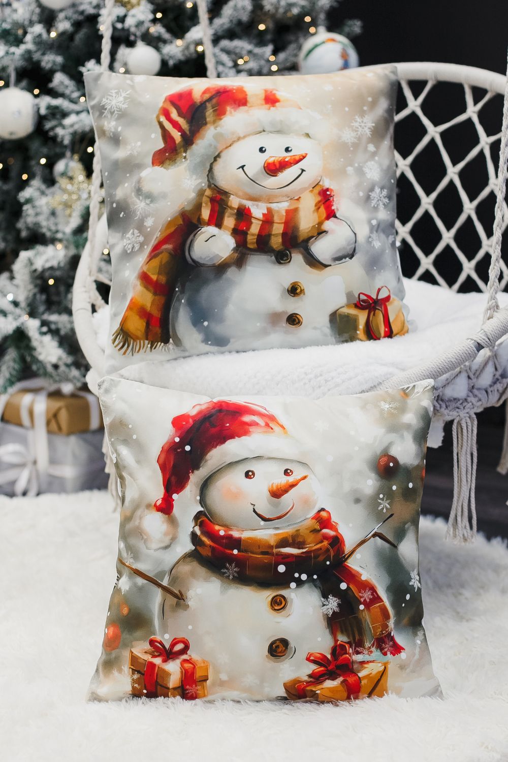 Наволочка декоративная новогодняя 2 шт 3D эффект велюр - СнеговикиВкраснойШапке