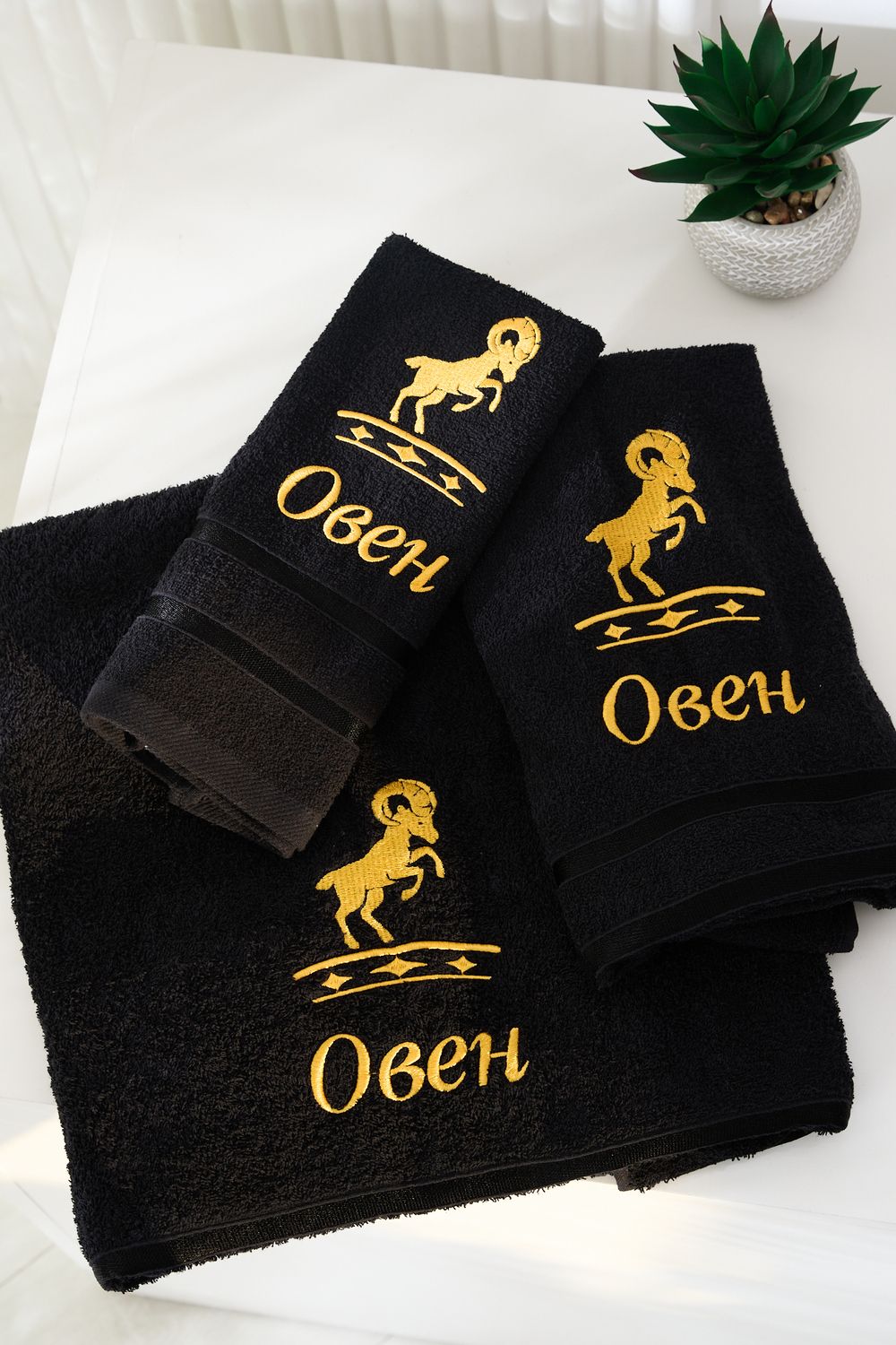 14418-10 Знаки зодиака полотенце махровое плотность 350гр - черный+овен