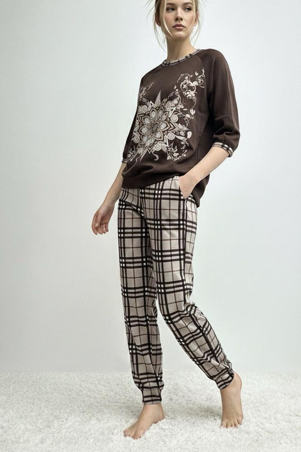 Женский домашний костюм с брюками и кофтой 22 В - темно-коричневый