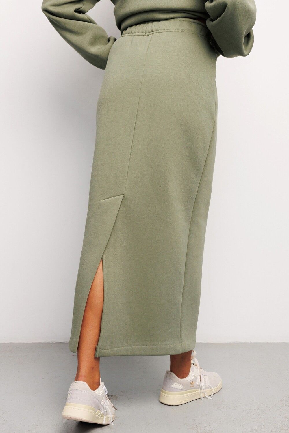 Юбка длинная макси с разрезом 388KHK - хаки