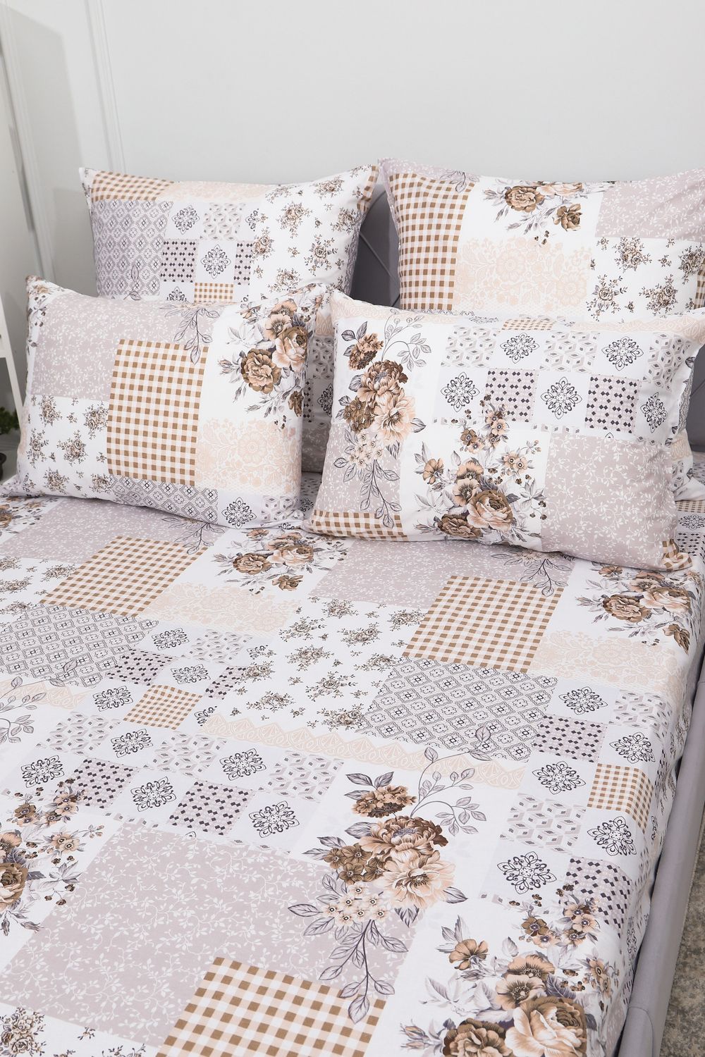 Наволочка перкаль Коллаж - белый