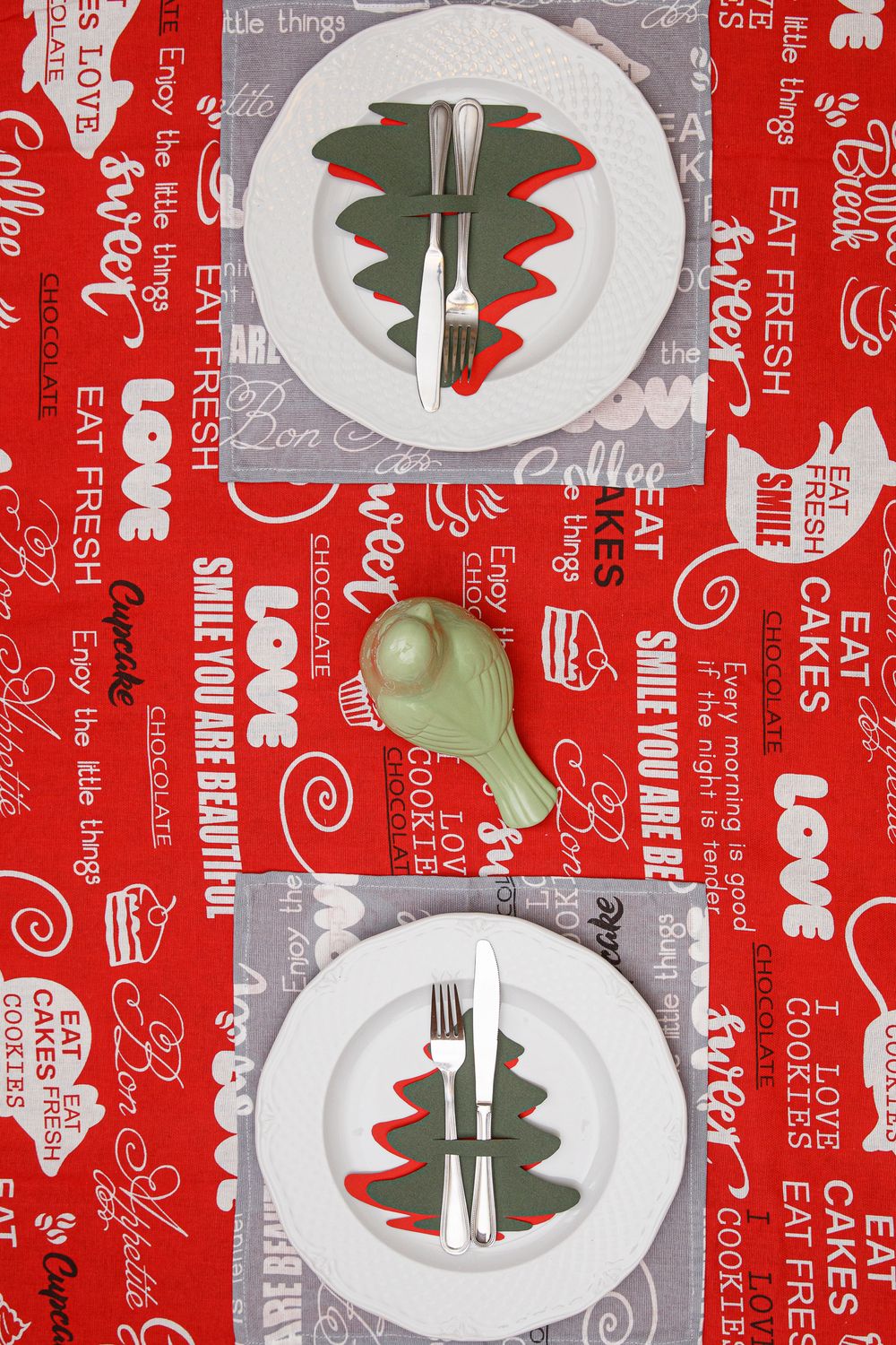 Скатерть Мари Санна Леттеринг 150х150 - красный