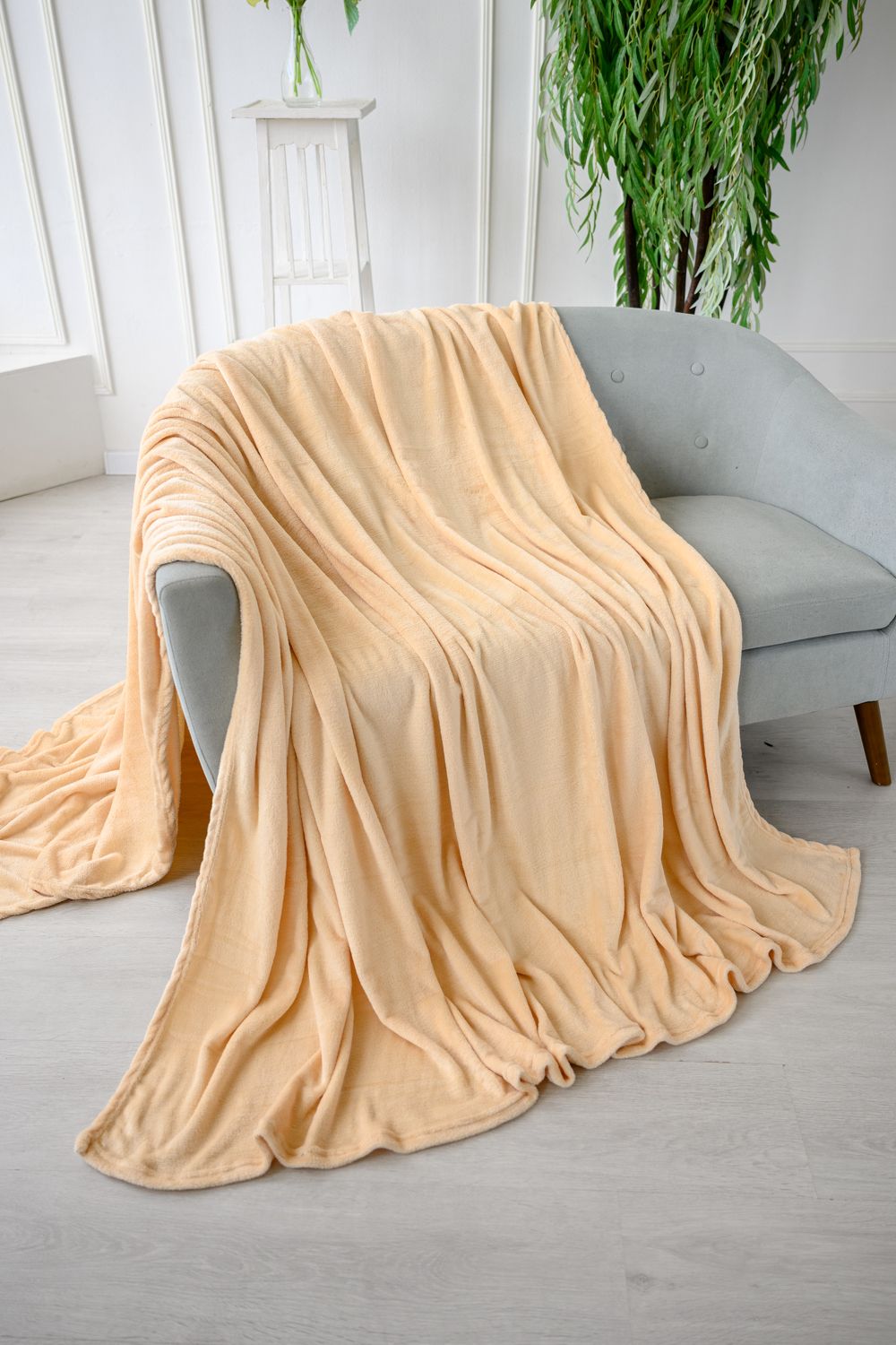 Плед покрывало однотонный Велсофт - кремовый