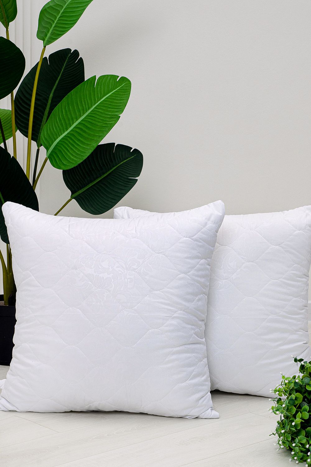 Подушка в стеганом чехле из микрофибры Raposa Home