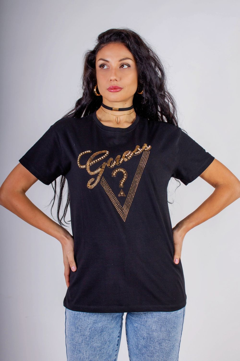 Футболка "Guess" с треугольником стразы, камешки, бусины - черный