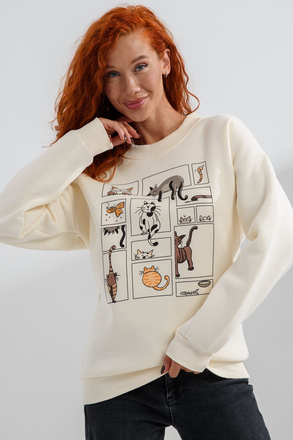 8569 женский свитшот оверсайз - молочный+коты