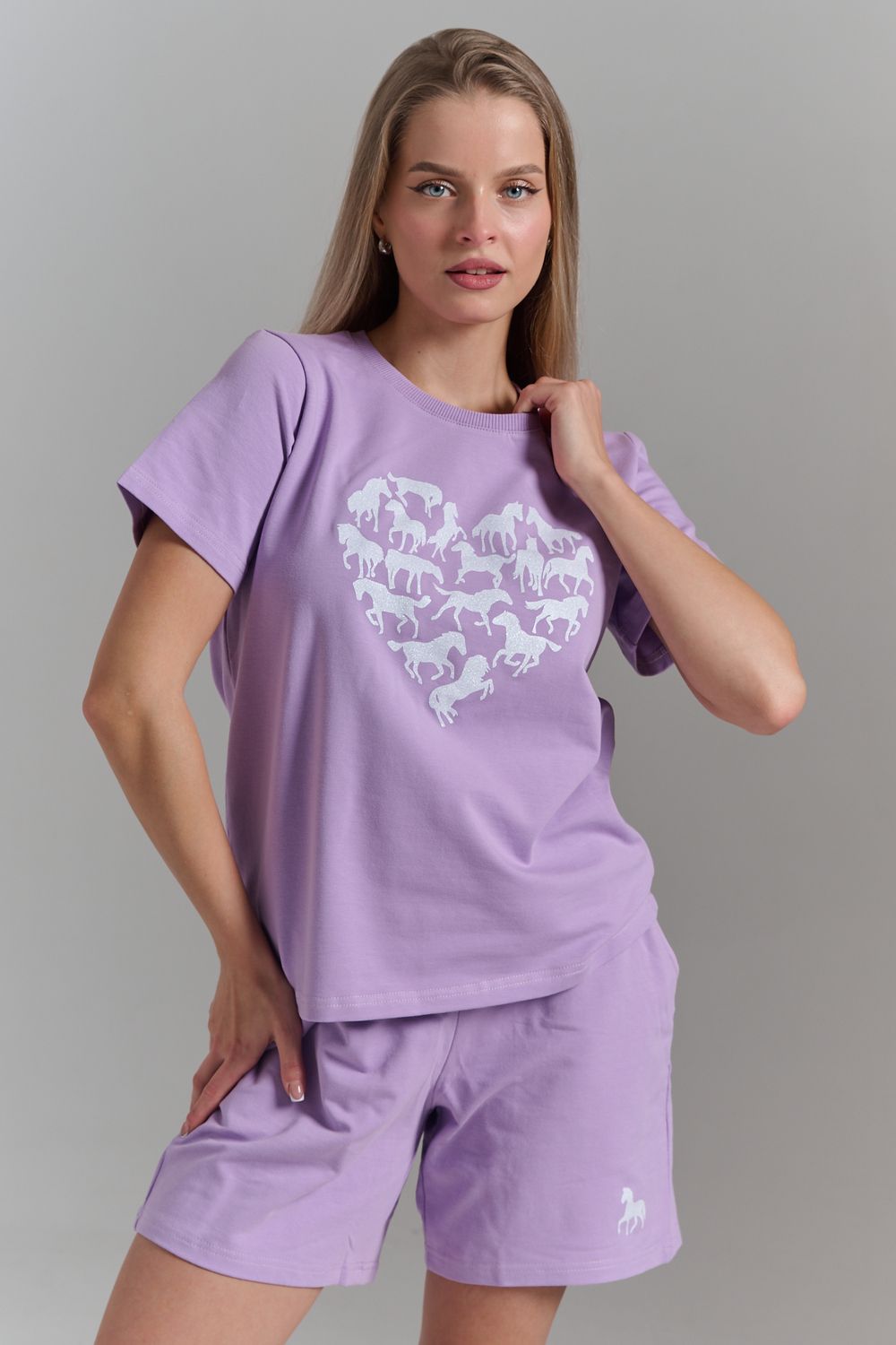 8566 Костюм женский - сирень+сердце лошади