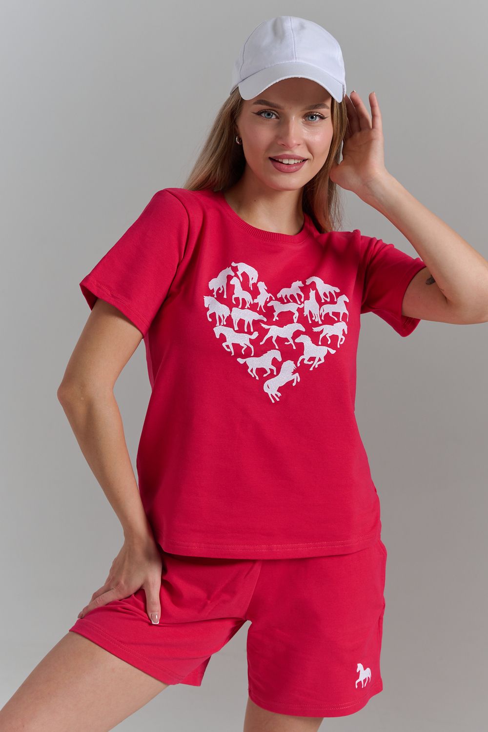 8566 Костюм женский - фуксия+сердце лошади