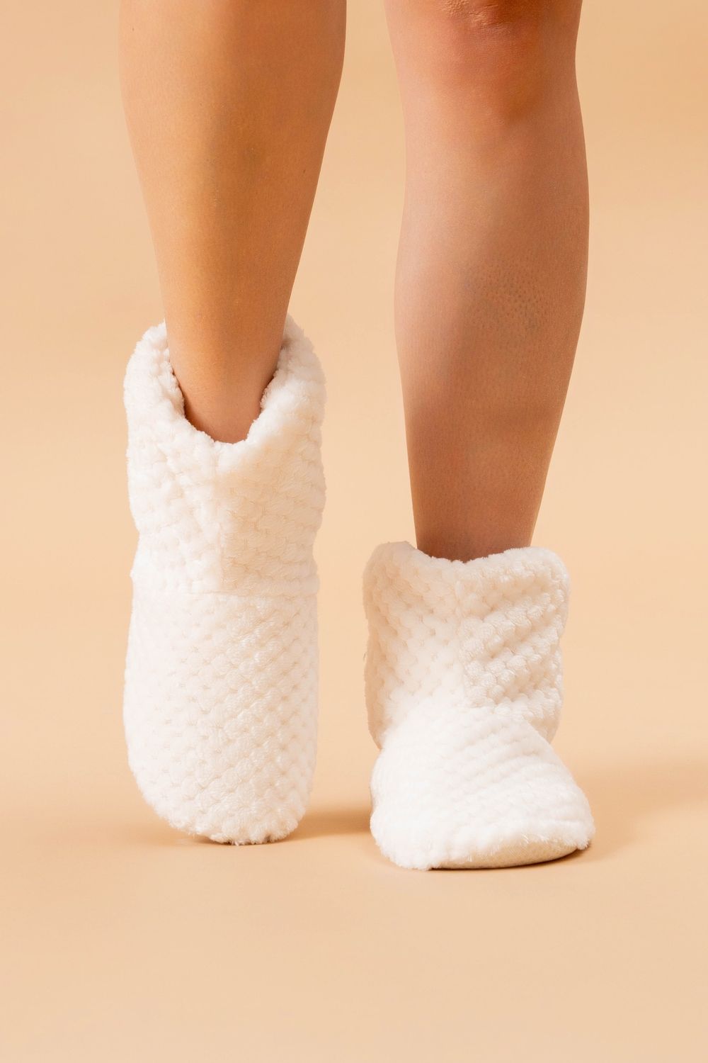 Женские сапожки Сапожки - соты/молочный