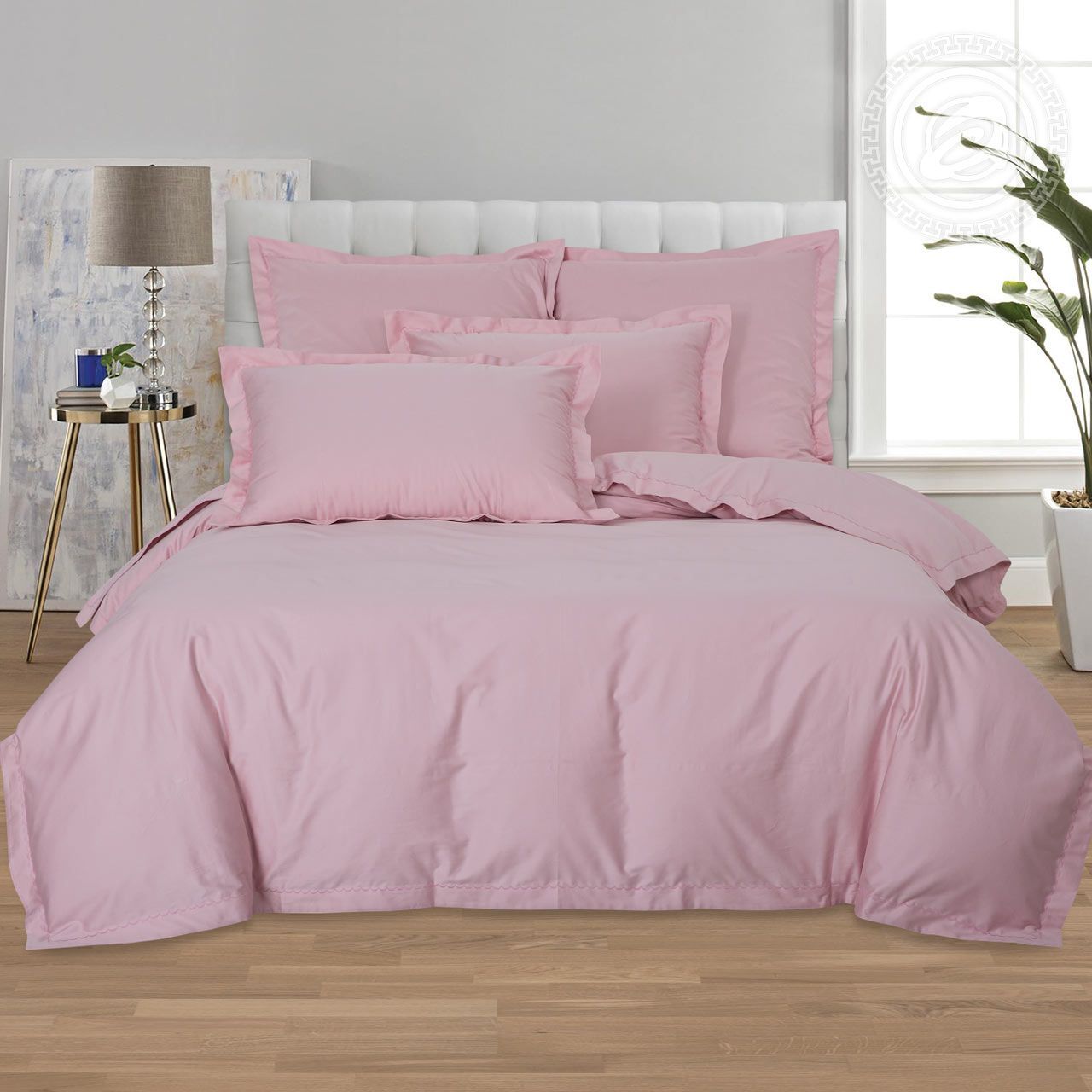 Светло-розовый 897