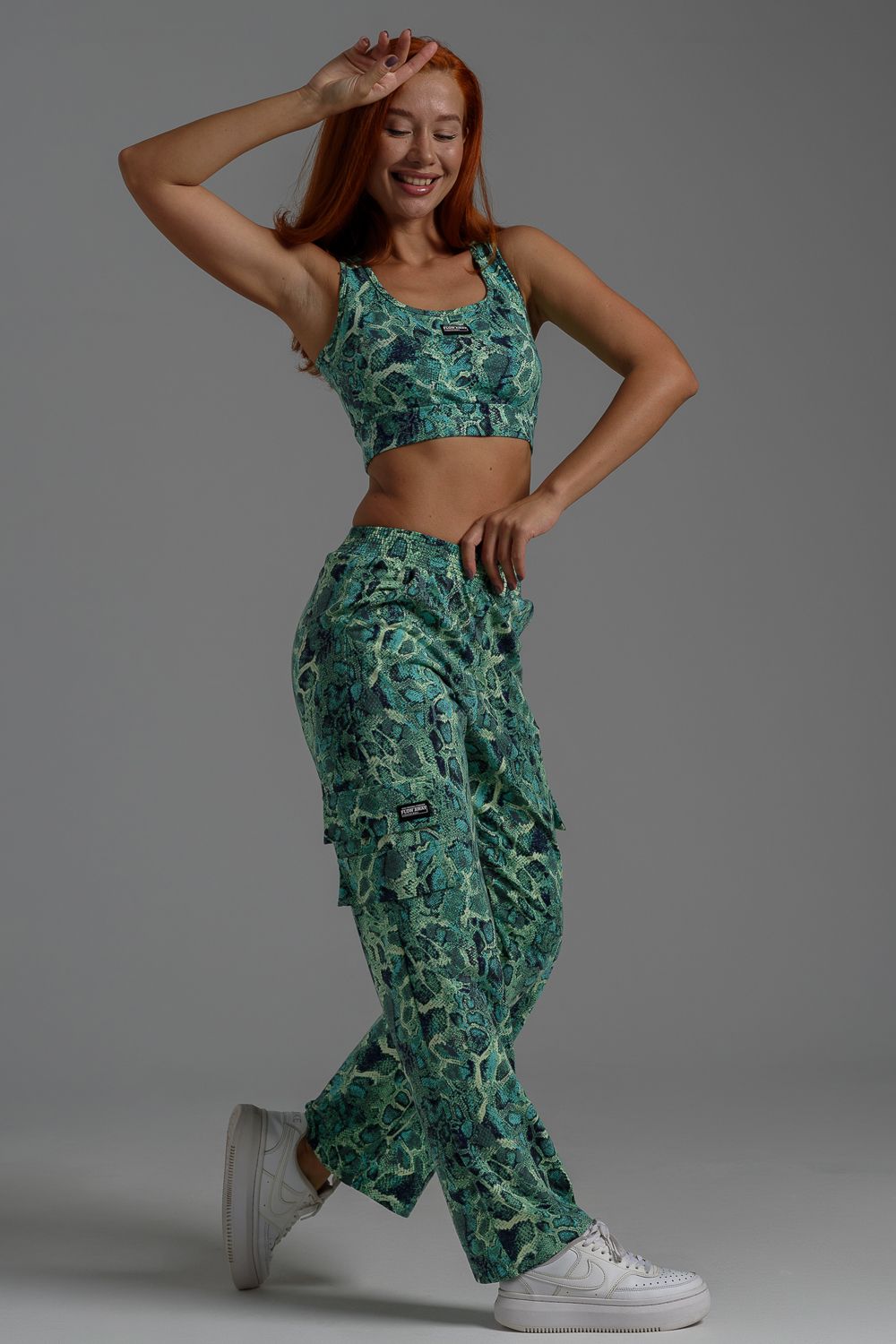 8483 Брюки женские - рептилия