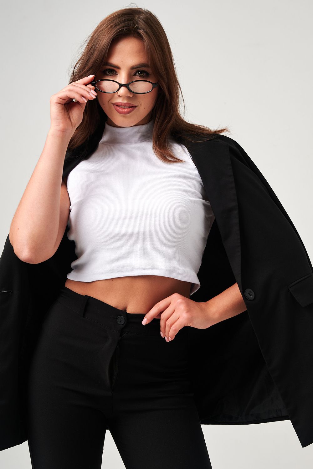 52714 топ укороченный с горлом - белый