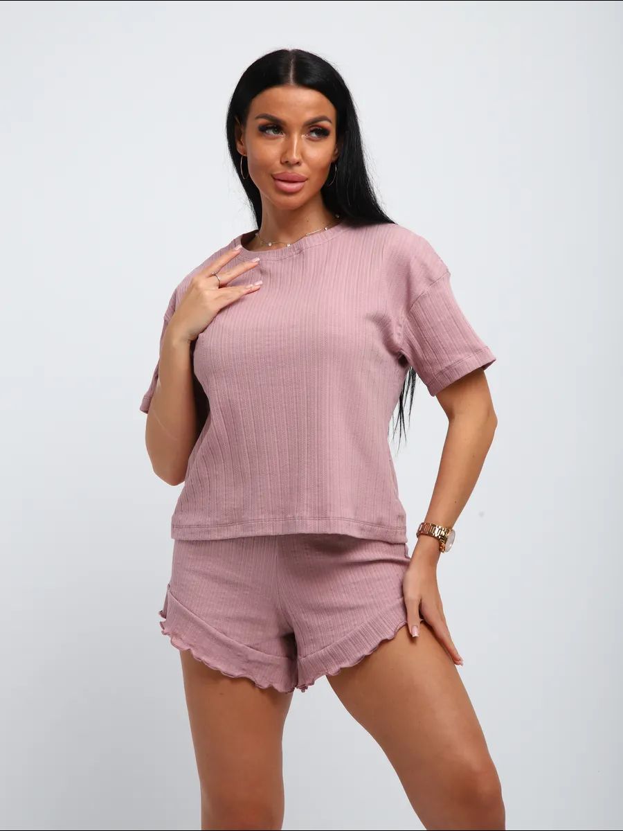 150 Костюм с шортами - розовый