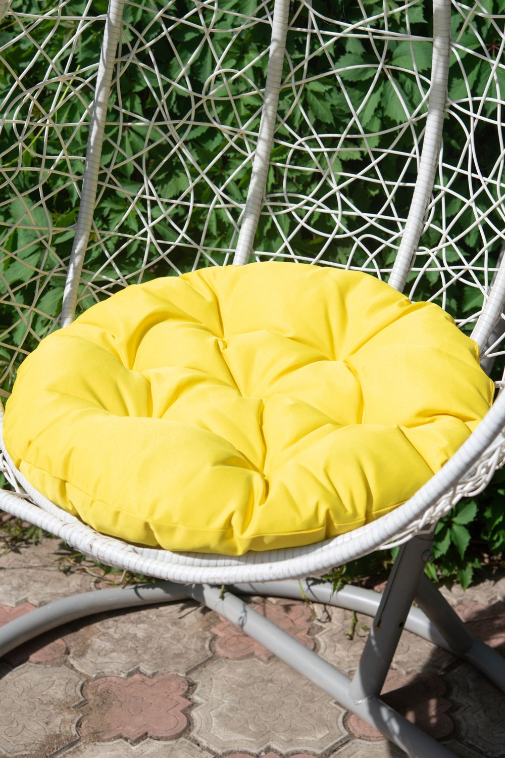 Подушка круглая на кресло 60 см, Грета(20%хл, 80%п/э),файбер, пакет с пл ручкой, ВО - желтый