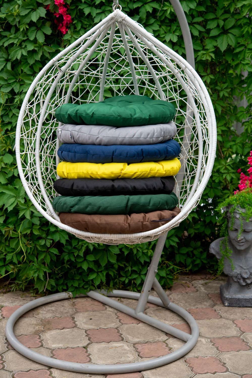 Подушка круглая на кресло 60 см, Грета(20%хл, 80%п/э),файбер, пакет с пл ручкой, ВО - темно-зеленый