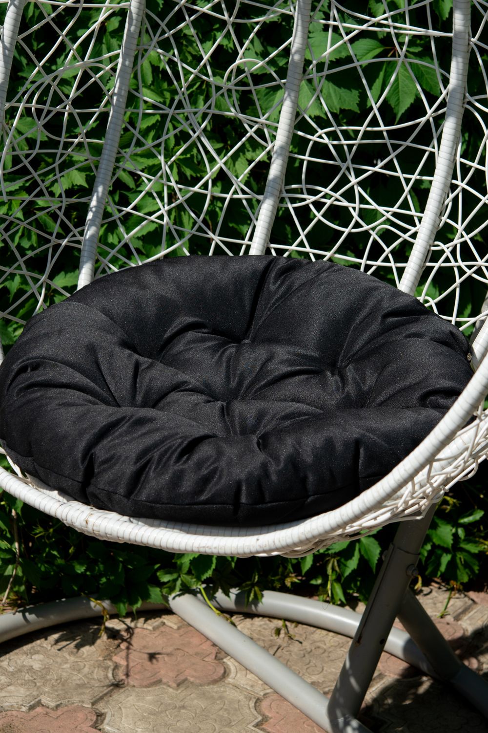 Подушка круглая на кресло 60 см, Грета(20%хл, 80%п/э),файбер, пакет с пл ручкой, ВО - черный