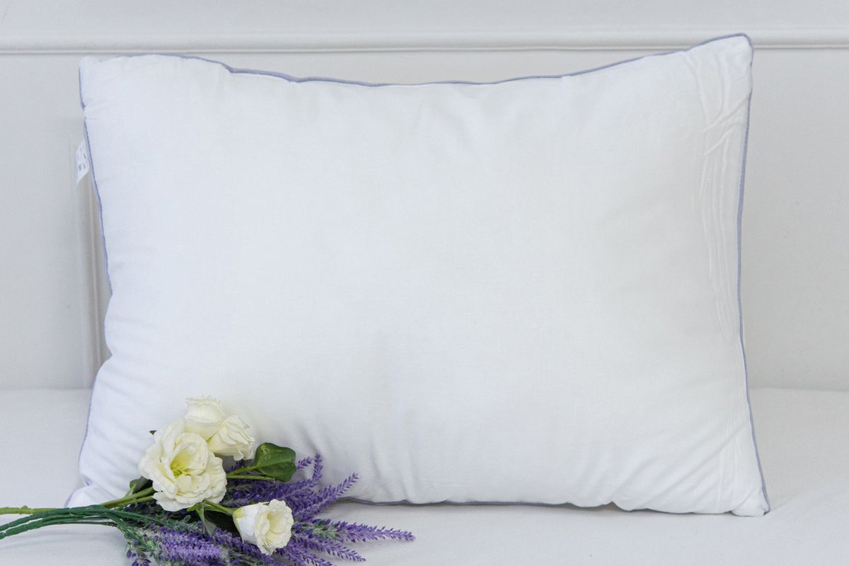 Подушка "Лебяжий пух"  поплин, 600гр пакет, скрутка(Н) - белый