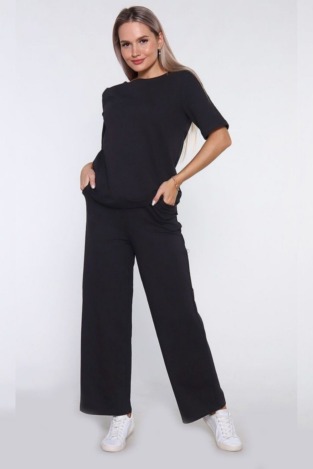 650 Костюм женский - черный