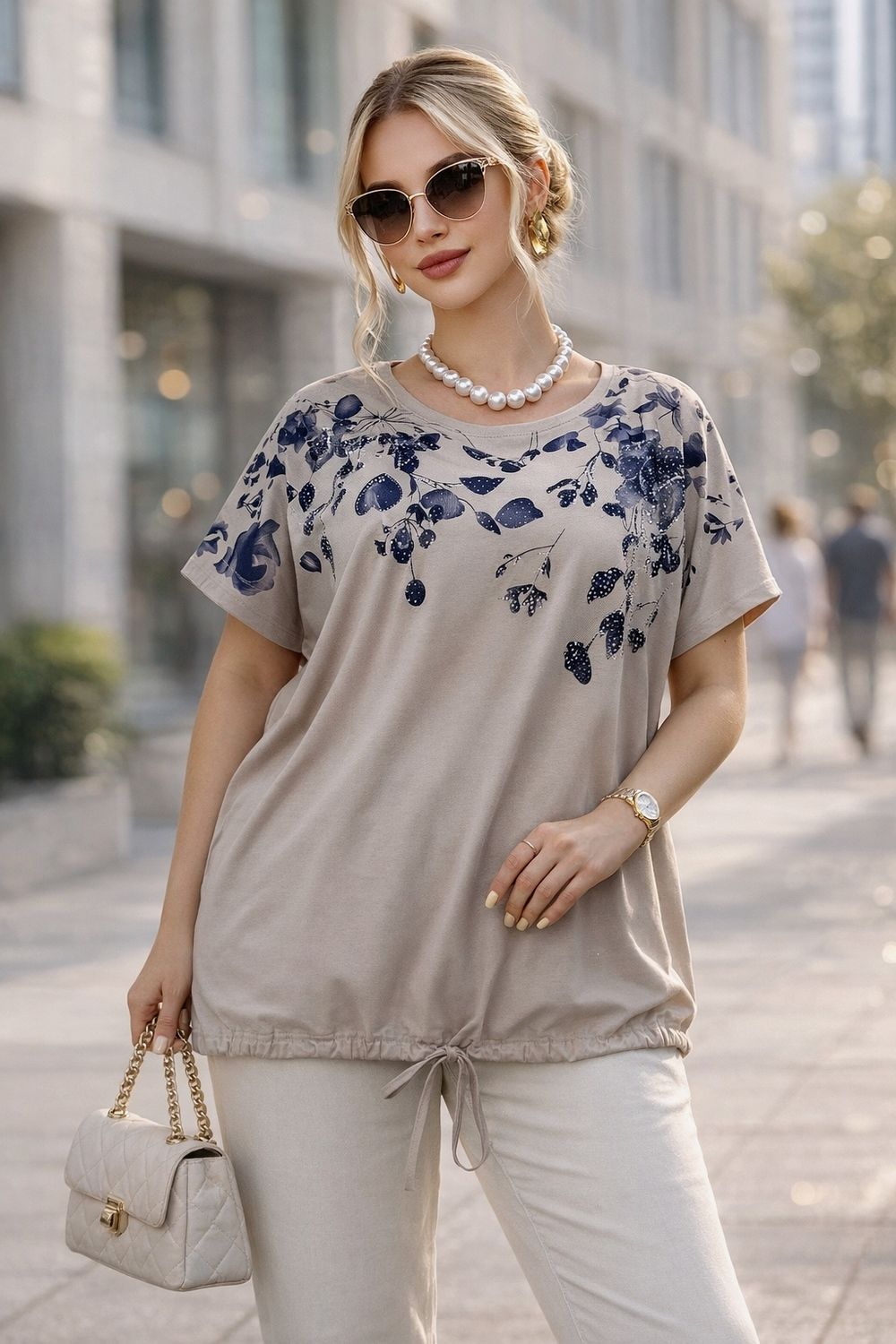 Нарядная футболка Delicate Bloom арт. М-258 - капучино