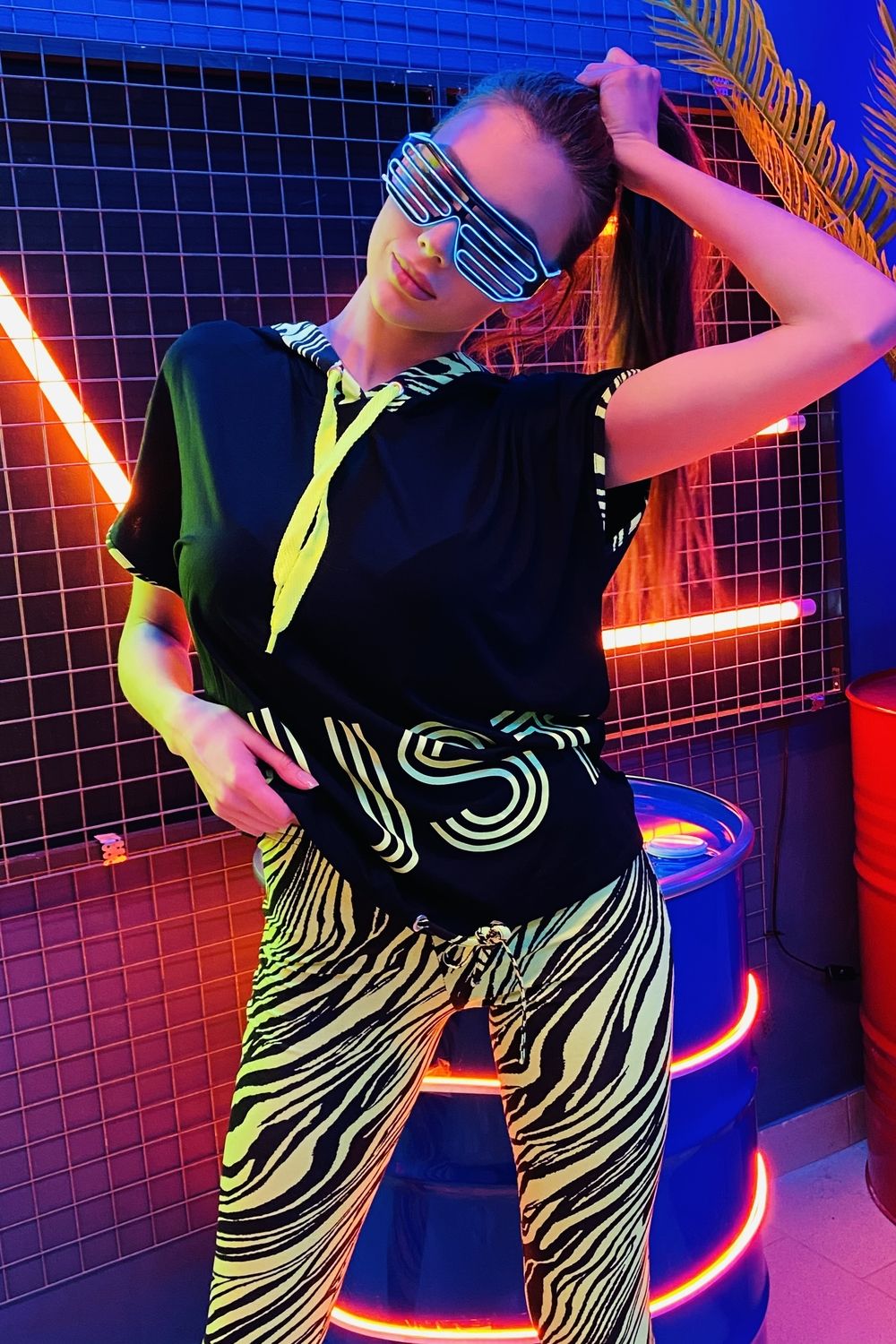 Футболка 8062 - черный+салатовый